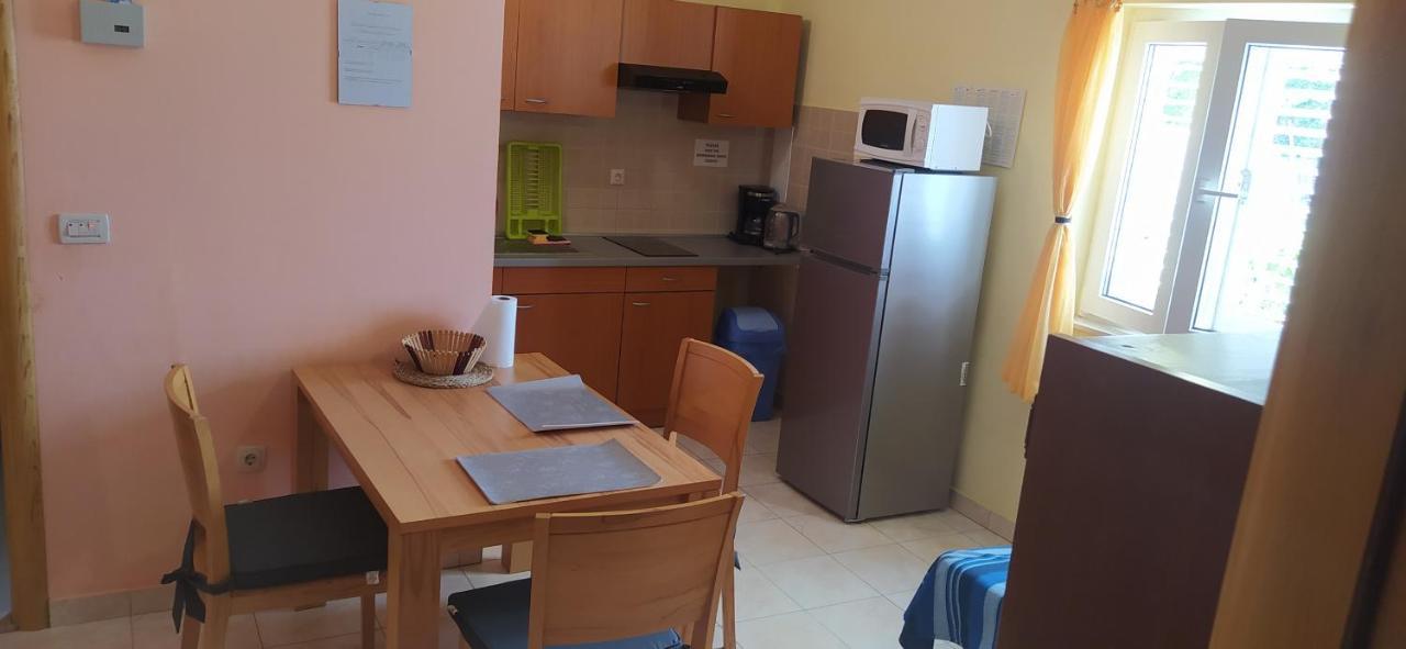 Apartments Ivka Omiš Kültér fotó